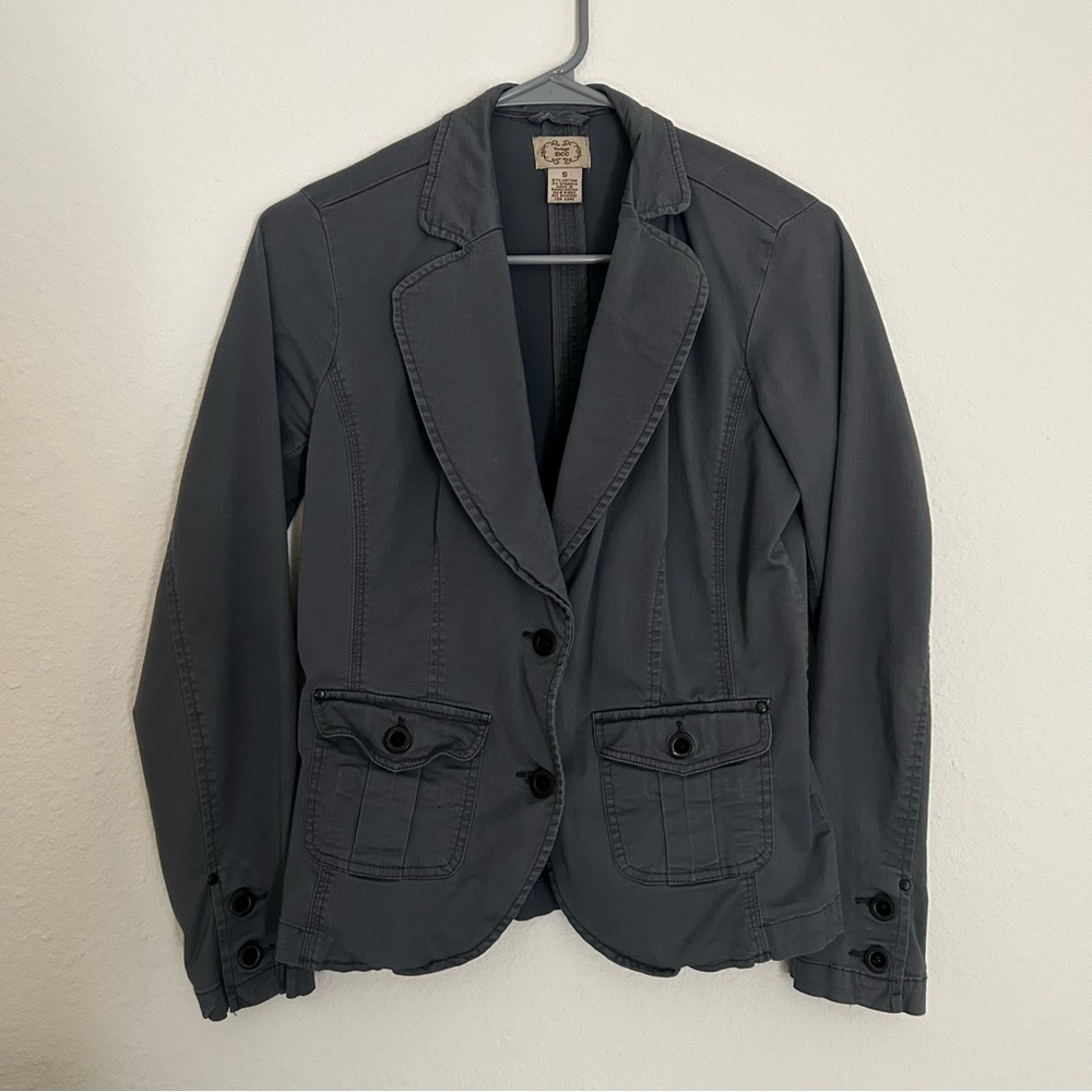 Casual gray blazer